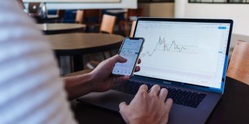 Choosing a broker in the Philippines – what should you know about it?