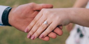 Creative And Unique Engagement Ring Ideas For 2023