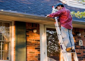 DIY and Professional Gutter Replacement: Pros and Cons