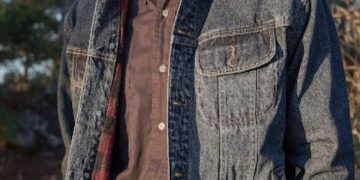 Embody the Country Look With Timeless Wrangler Apparel