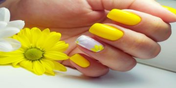 How much does it cost to get a manicure in New York?