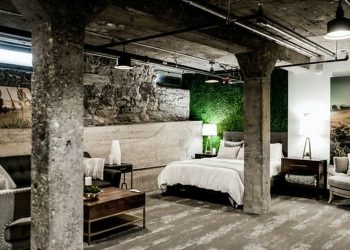 How Amazing Customer Service Can Help You Double Your Revenue