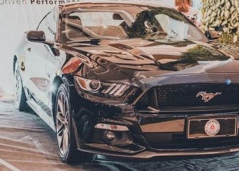 Techniques for Applying Car Wax Properly Like a Pro