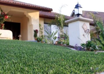 5 Ways Artificial Grass Can Impact Your Home Resale Value