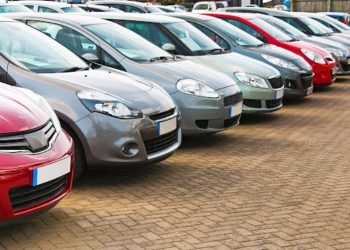 Business in the Fast Lane: A Guide to Starting a Car Dealership