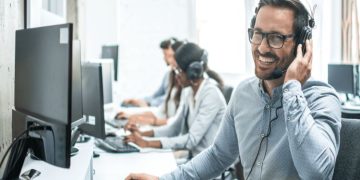 How to Build Customer Support Teams