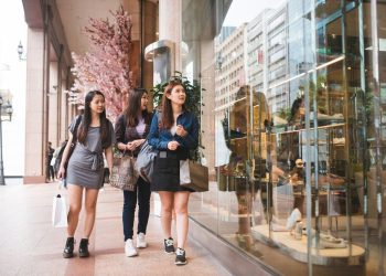 How to use window decals to increase foot traffic to your business