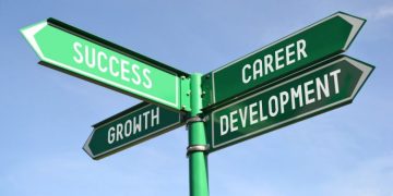 Top 7 online tools to build an outstanding career