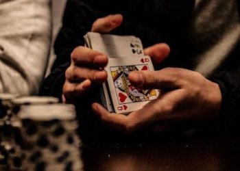 Why Cribbage Is a Top Card Game for Beginners