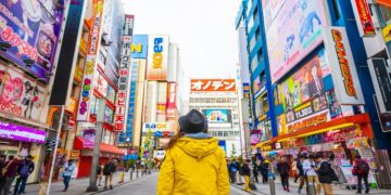 10 Ways Advertisements Influence People