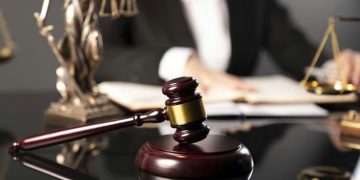 An Employment Contract Lawyer Near You Helps You Negotiate a Fair Agreement