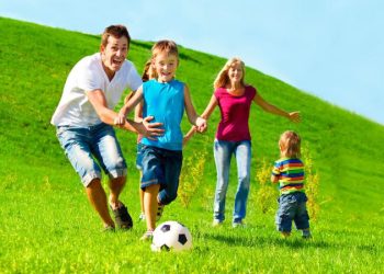 7 Outdoor Activities for Family Fun Close to Home This Summer
