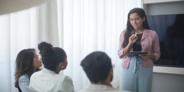 Ensuring Long-Term Success with Ongoing Corporate English Training and Support