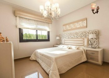 How to Create the Coastal Bedroom of Your Dreams