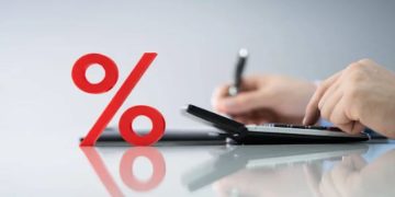 Overcome Obstacles to Secure Low Personal Loan Interest Rates