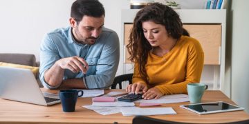 What Are The Pros and Cons Of Taking An Installment Loan?