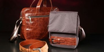 How to Be Stylish With a Messenger Bag?