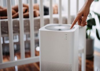 How to choose the right air scrubber for your home