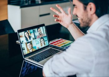 How to manage remote teams and set employee expectations