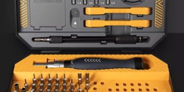 Cr-V Steel VS Cr-Mo Steel: Which is for the Best Precision Screwdriver