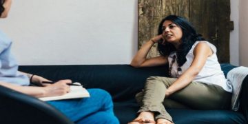 8 Signs That Indicate You Need a Therapist