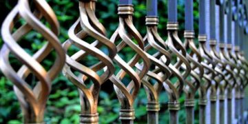 Do You Have the Right Fencing for Your Home? Top Factors to Consider When Selecting the Ideal Fencing