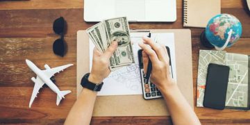 How to Balance the Budget While Traveling Effectively