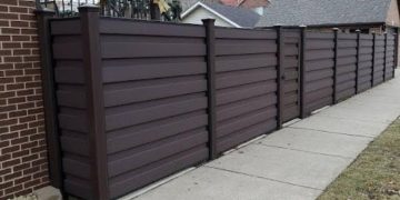 How to Choose a Fence for Your Rental Property 