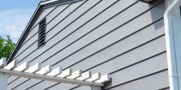 Signs You Need Siding Replacement: When to Call in the Pros