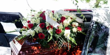 The Art of Choosing Funeral Flowers