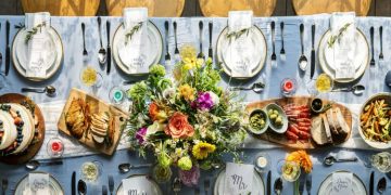 How to Feed a Crowd: Top Tips to Nail Your Wedding Catering