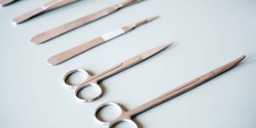 What is the Difference Between Surgical Scissors and Suture Scissors?