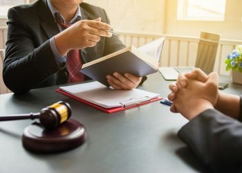 What to Know About Hiring a Criminal Defense Lawyer for Your Business