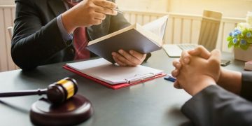 What to Know About Hiring a Criminal Defense Lawyer for Your Business