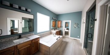 13 simple tips to spruce up an outdated bathroom