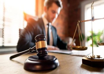 How to Choose the Right Criminal Defense Lawyer in Canada