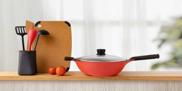 Non-Stick Pan Manufacturers: Crafting the Perfect Culinary Companion