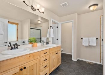 8 Essential Bathroom Remodeling Tips