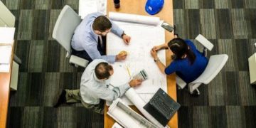 6 Reasons to Hire Engineering Consulting Services