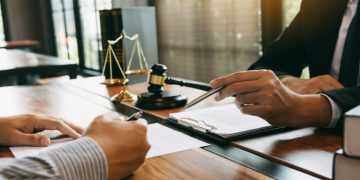 Employment Law in Santa Ana: Your Rights as an Employee or Employer
