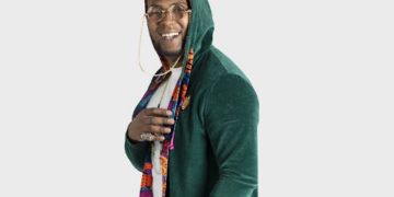 High-Quality Cardigans: Artistic Garments for the Distinctive Dresser