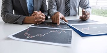 STP Vs ECN Brokers: Definitions & Differences 