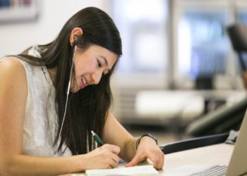 Top Blogs To Steer Your Career and Education Pathway