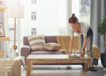 Unraveling Chaos: Your Ultimate Guide to De-Cluttering Your Space