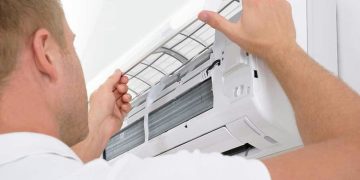 5 Signs That Your Air Conditioner Needs Emergency Repairs