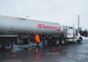 7 Heavy Truck Maintenance Tips You Can’t Ignore