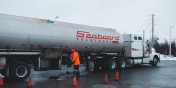7 Heavy Truck Maintenance Tips You Can’t Ignore