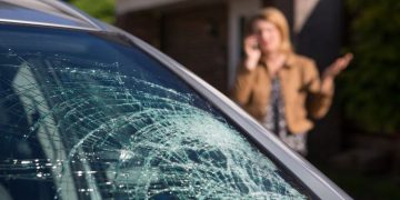 How to Prevent and Repair Windshield Cracks
