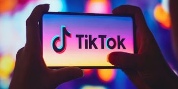 TikTok 101: Trends, Algorithms, and Engagement Tools