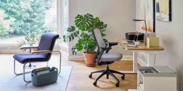 Customized Comfort: Tailoring Executive Desks to Personalized Preferences
